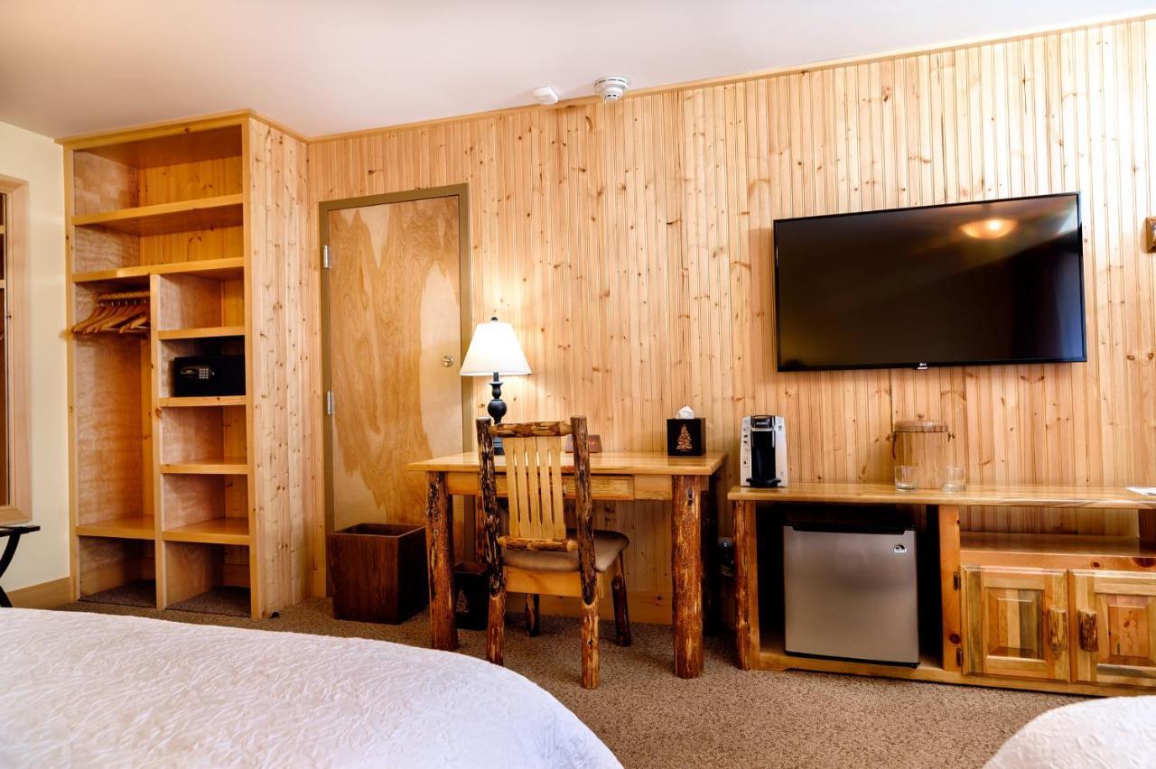 Adirondack Spruce Lodge Wilmington